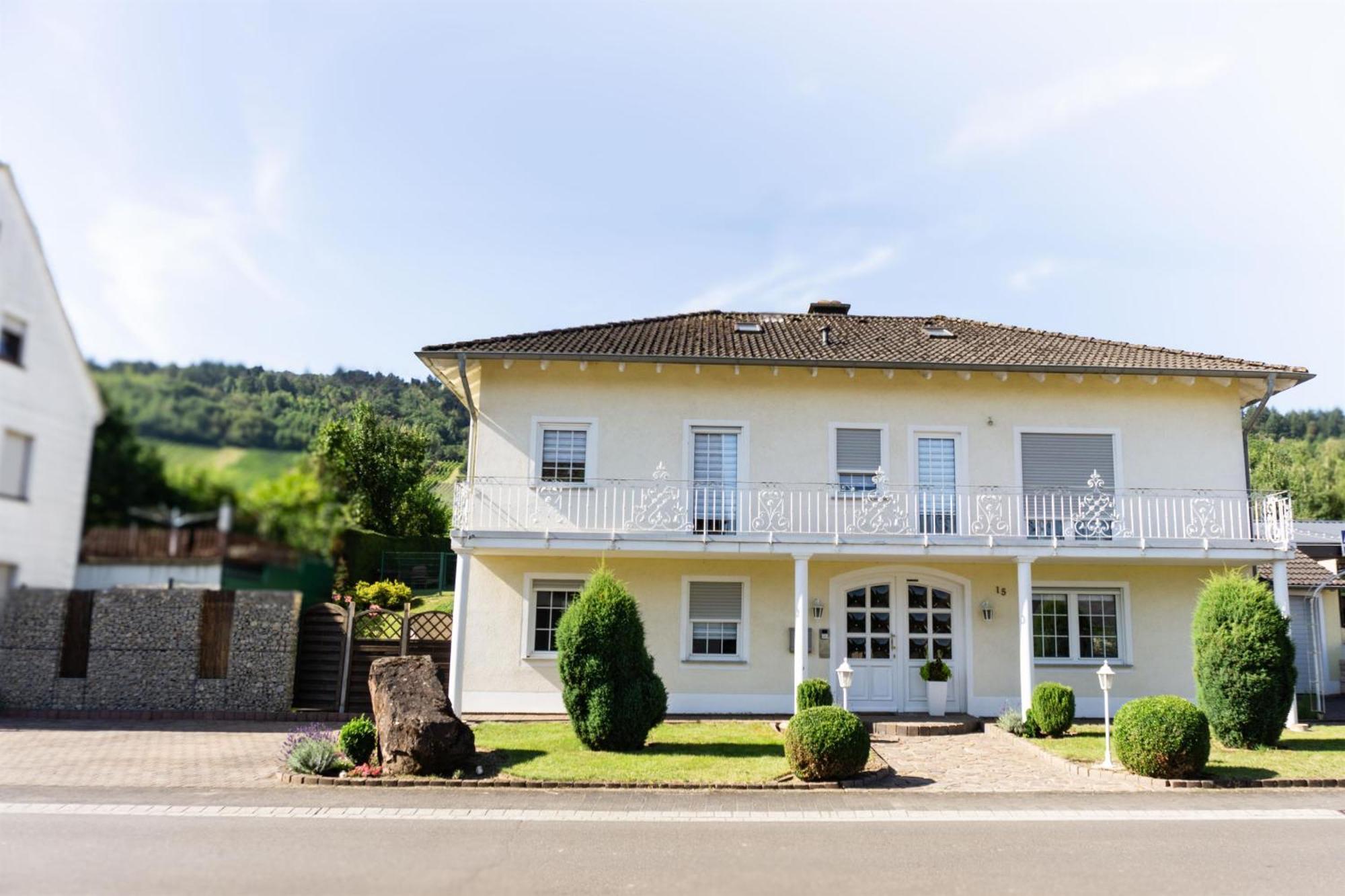 Ferienwohnung Leni Leiwen Exteriér fotografie